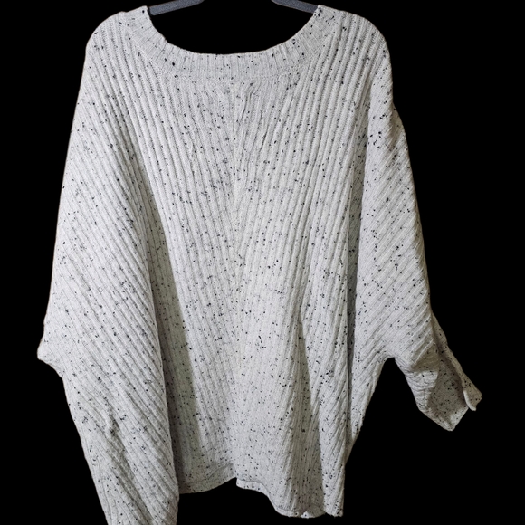 Sonoma White & Grey V-Neck Sweater with Chunky Knit - Picture 2 of 5